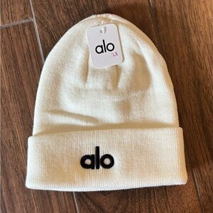 alo beanie